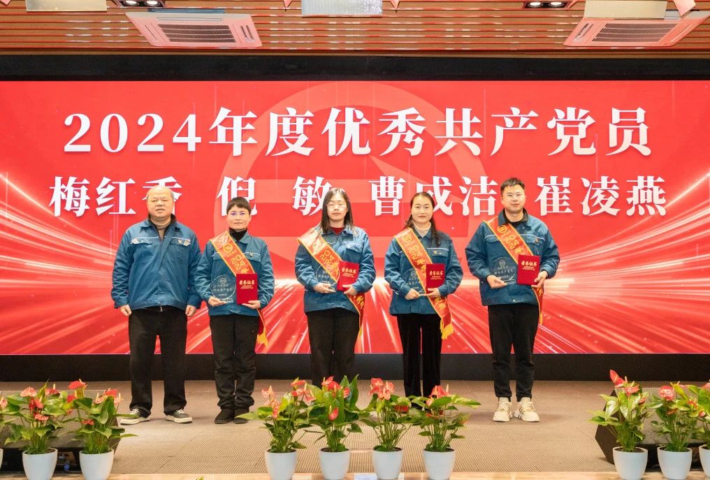 1737443726848174A0EB.jpg 1737443726848174A0EB.jpg